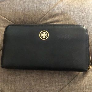 Tory Burch wallet